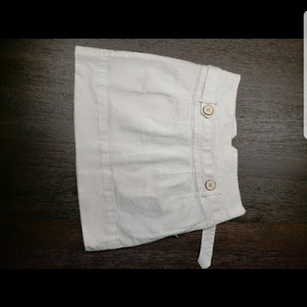 Women's Guess skirt size 25